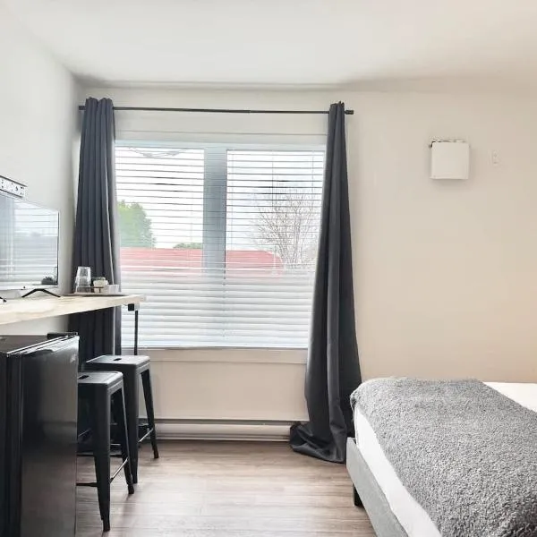 Lévis Center - New Studio #2 - AC, hotel u gradu Levi