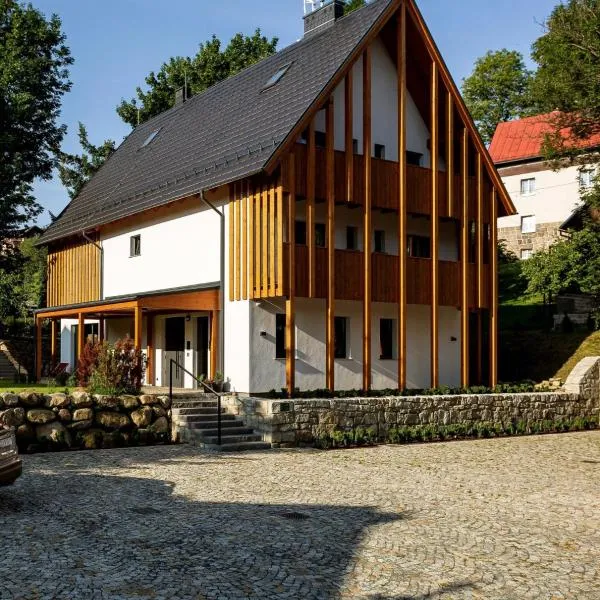 DOM GÓRY LAS - ADULTS - w kameralnej okolicy centrum Karpacza, hotel a Karpacz