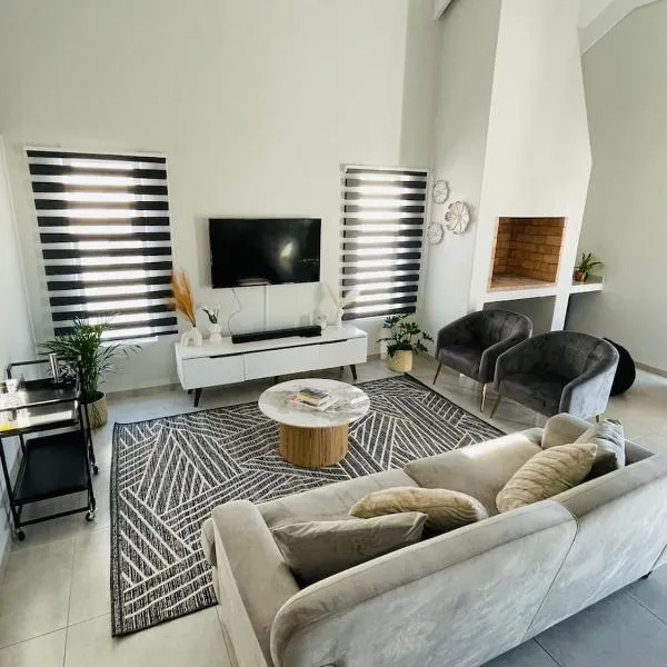 44 Staycation Beach-house, hotel en Britannia Bay