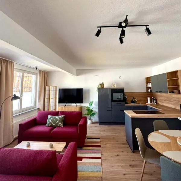 SuperHosts PARKPLATZ - Zentrum - TERRASSE - King-Bett - NETFLIX, hotelli Bremenissä