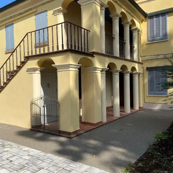 B e B Villa Livia, hotel in Rolo
