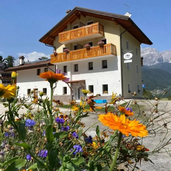 Le porte dell'agordino, hotel in Zenich