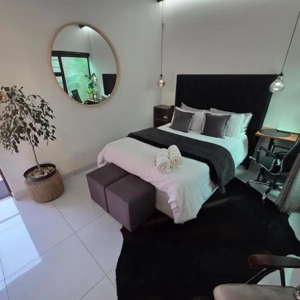 Indulge luxury overnight accommodation, hotel in Middelburg