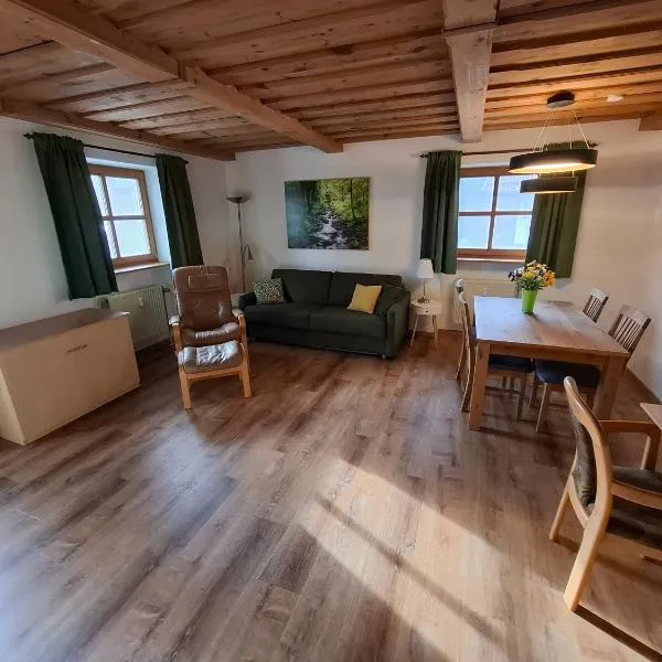 Dreiländereck mit Sauna und Pool, Wohnung 403, hotel in Hauzenberg