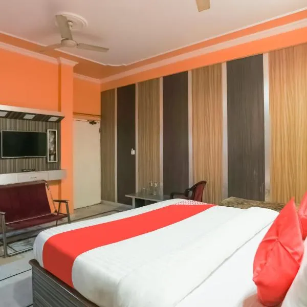 Super Collection O Nimisha Jail Rd, hotel in Sītāpur