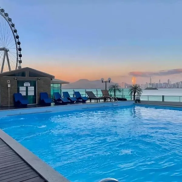 Piscina a beira-mar, tranquilidade e qualidade no melhor de BC, hotel in Balneário Camboriú