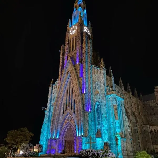 Chalé esquina da CATEDRAL de Canela, ξενοδοχείο σε Canela