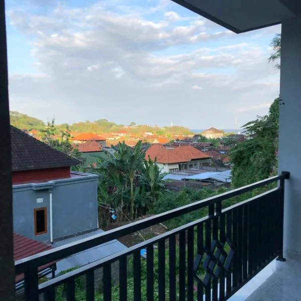 Naomi Homestay, מלון בפדנגבאי