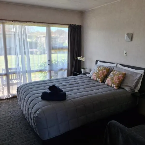 Cherry Grove Motel, hotel in Havelock North