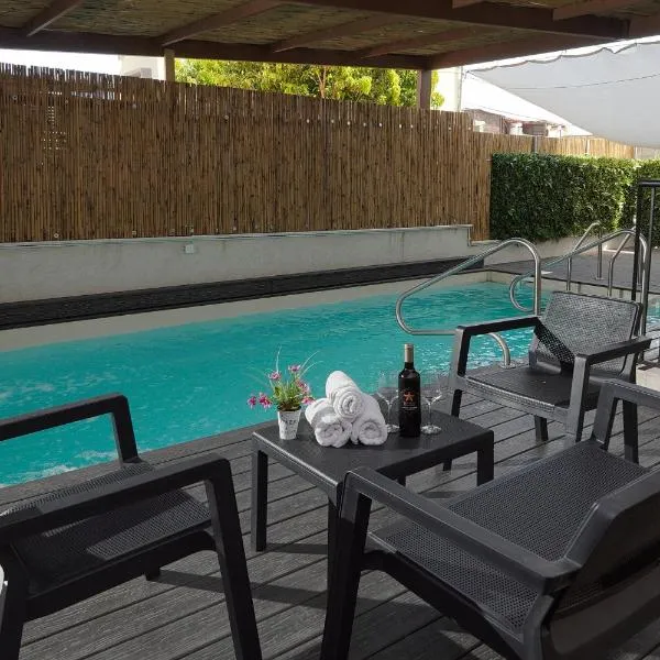 Levication Tiberias Luxury Private Pool Apartments, hotel en Tiberíades
