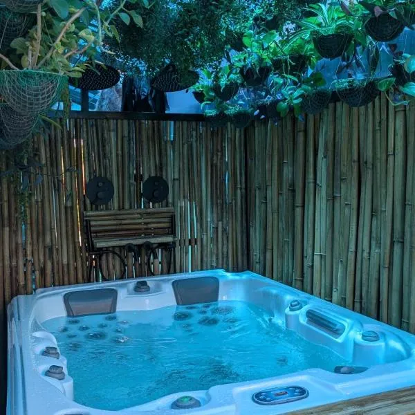 Eagle Ridge Family Vacation House, hotel in General Trias