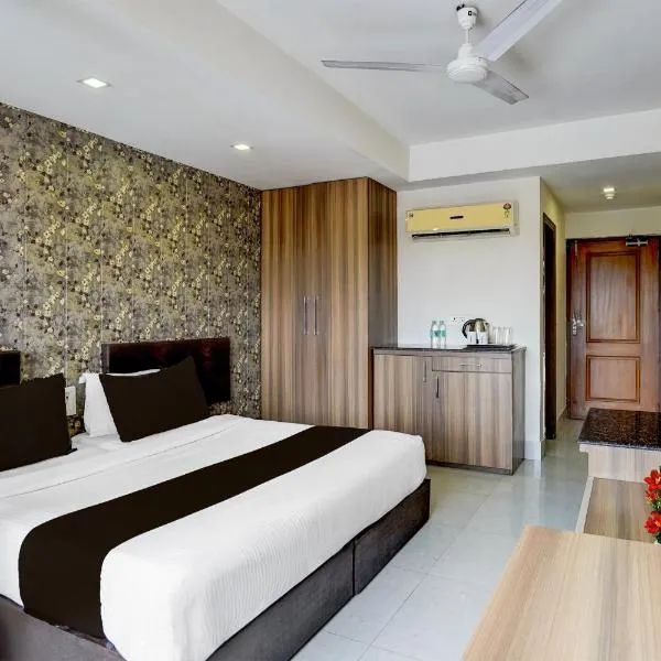 Super Townhouse Oak ONGC Crossway Formerly Hotel Gold Stone Comfort, hotel in Dehradun