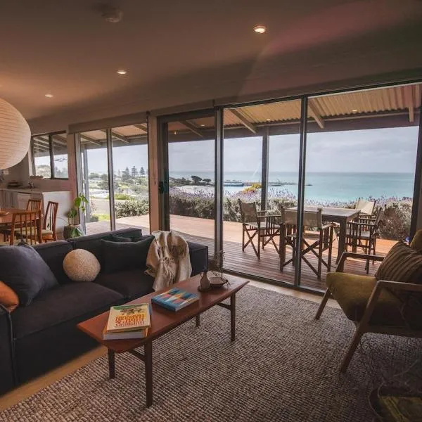 Penny Shack - Incredible sea views and just two minutes to the ferry, готель у місті Penneshaw