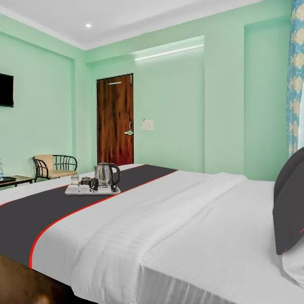 Super Collection O The Kailash Hotel, ξενοδοχείο σε Ντεχράντουν