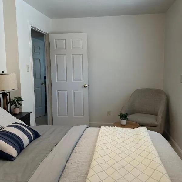 Suite E with 2-bedroom, hotel in Sacramento