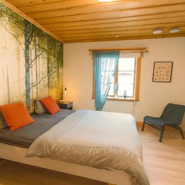 Skålsjögården Timber Lodge, hotel in Viksjöfors