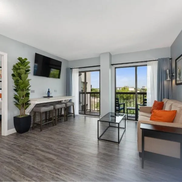Volcano View 2 Bed 2 Bath Condo with Balcony, hotel en Orlando