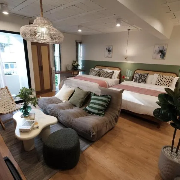 The Shantipan Jasmine - Cozy City Retreat 400m from BTS Station, hotel v destinaci Bangkok