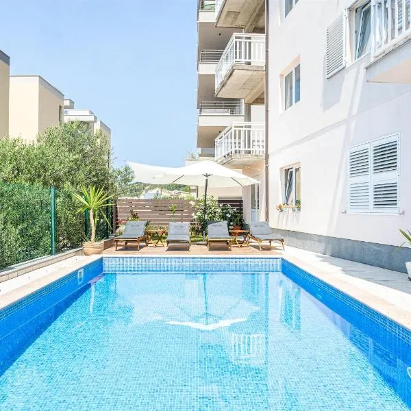 Apartments Seaview โรงแรมในทูแชพี