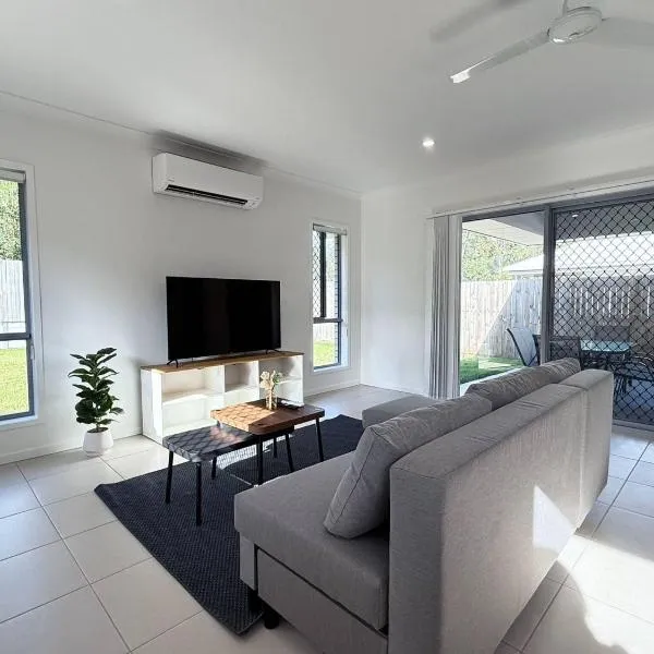 4B Sparkling New Home in Park Ridge near GC, hotel em Park Ridge