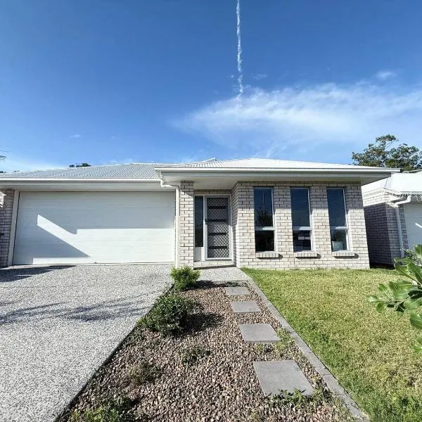 4B Sparkling New Home in Park Ridge near GC、Park Ridgeのホテル