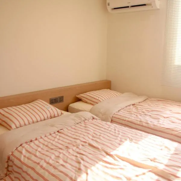Travel Light Hostel Gyeongju, hotel in Gyeongju