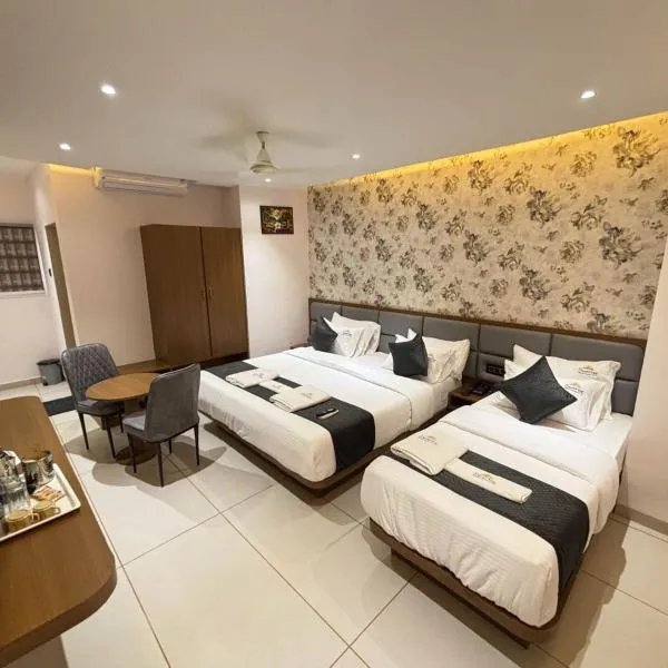 Hotel Sunrise Deluxe, ξενοδοχείο στο Pune