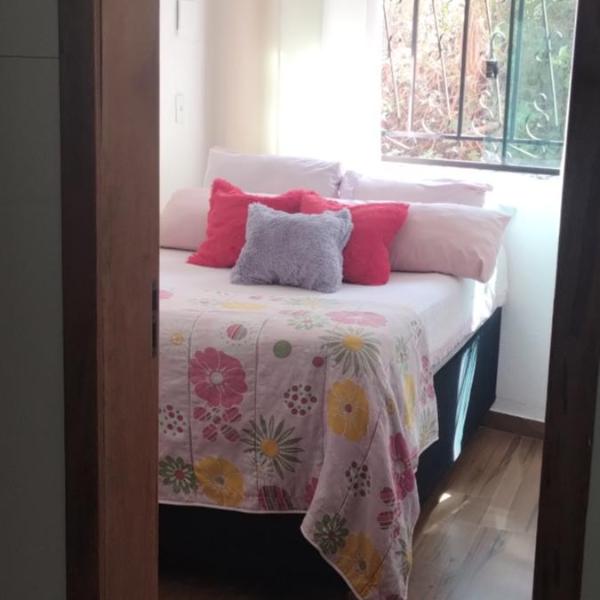 Casa moderna em meio a natureza