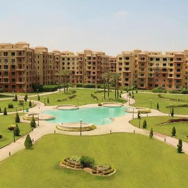 Luxury 3 bed room apartment in rehab october city compound - modern open view luxury stay, hotel ‘Ezbet `Abd el-Ḥamîd városában
