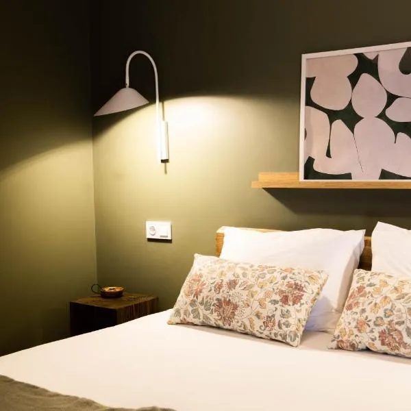 Ruby Hostel, Kutaisi - Private & Shared Rooms, hotel in Koetaisi