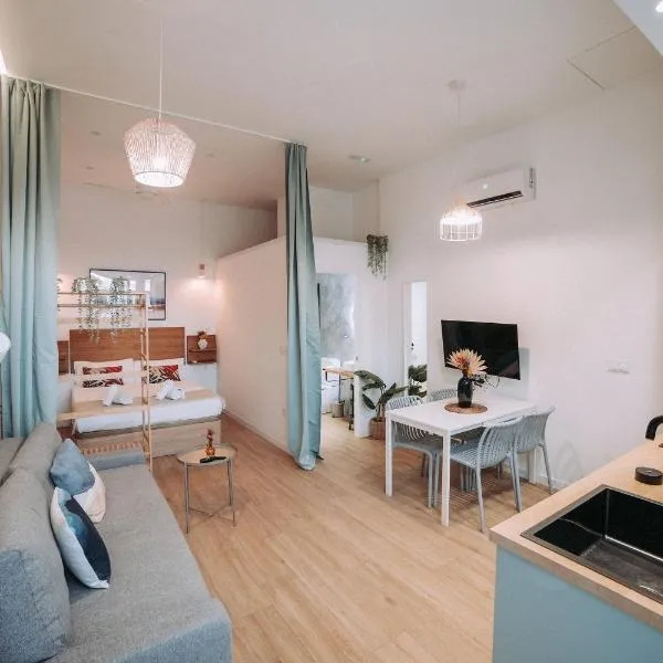 Acogedor loft en Cabañal playa Malvarosa, hotel u Valensiji