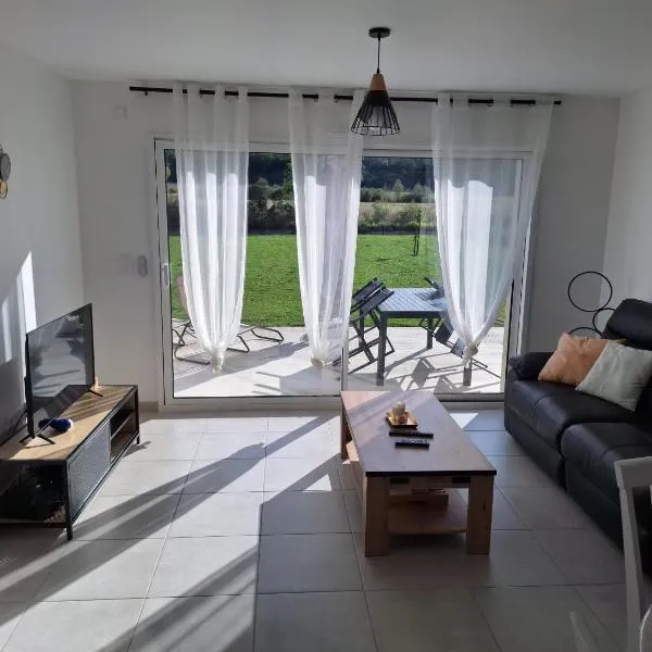 Le charme tranquille, hotel v destinaci Neuville-sur-Seine