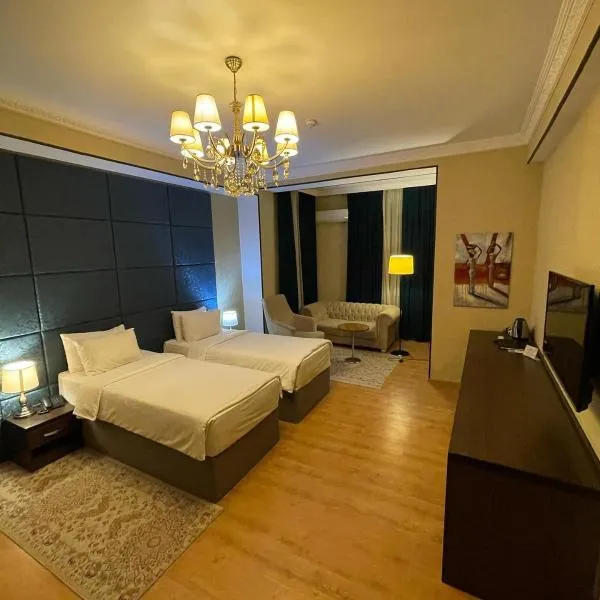 TWINS MIRROR group HOTELS, hotel in Baku