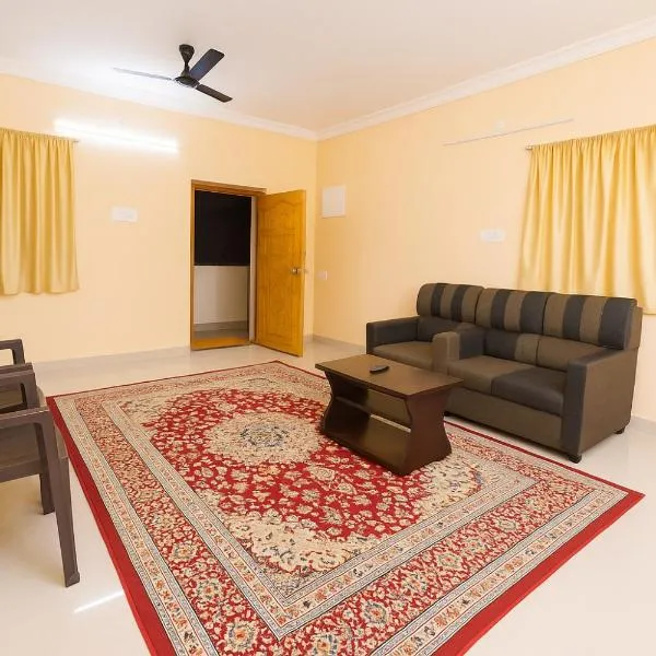 Brand New Spacious and luxurious 2bhk Hill View Apartment in Tirupati close to railway station and bus stand - 201, hotel in Tirupati