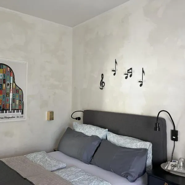 Hotel Markgraf, готель у місті Бад-Беллінген