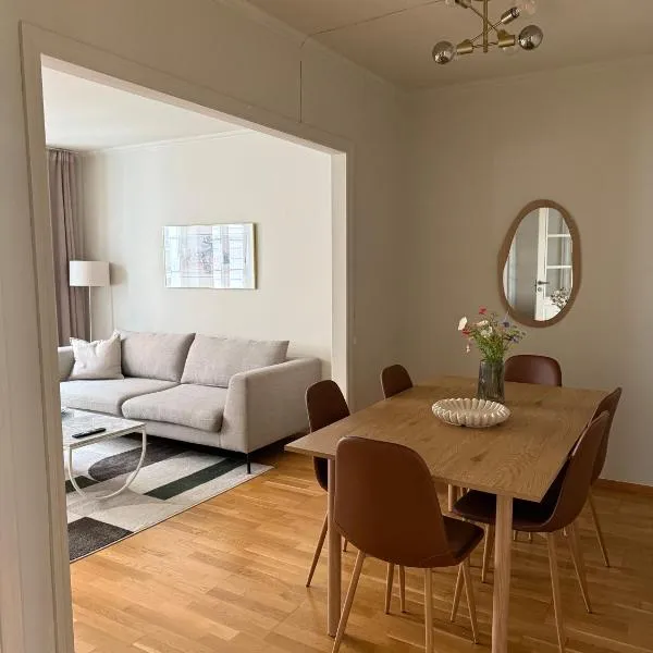 Romslig leilighet midt i Bergen sentrum - komfort med kvalitetsenger og dyner，卑爾根的飯店