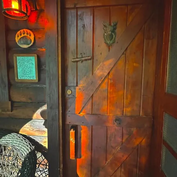 The Drake Cabin in The Forest, hotel u gradu 'Cosby'