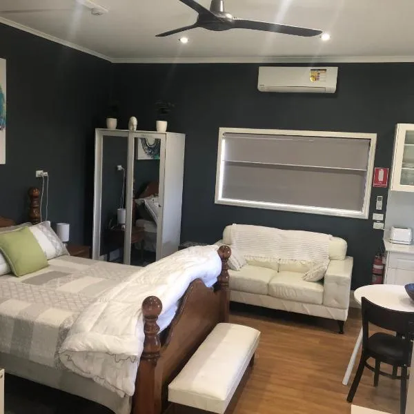 Maple Leaf Cottage, hotel in Dubbo