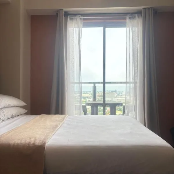Condo with Balcony - MIGAs Haven at Sunvida Tower, готель у місті Carreta