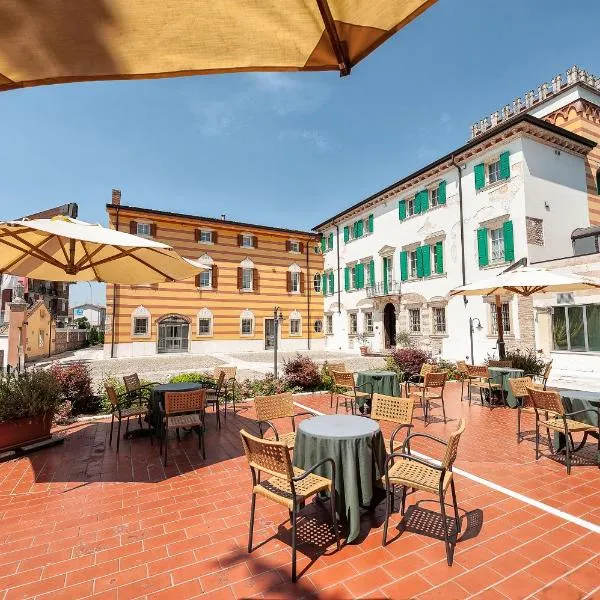 Hotel Villa Malaspina, hotel v destinaci Castel d'Azzano