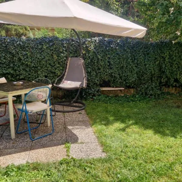 Bologna Minimal Chic House Relax Parking Nature Near Center, hotel in Bologna