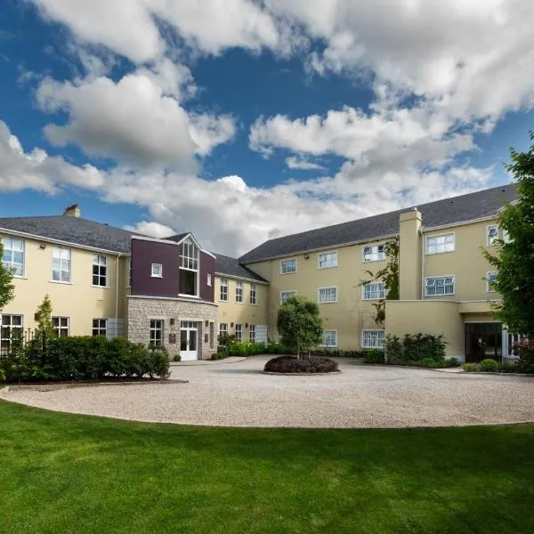 Seven Oaks Hotel, hotel in Carlow