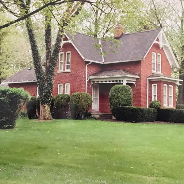 Cedar Point/Kalahari/Lake Erie - Betty's Homestead, hôtel à Norwalk