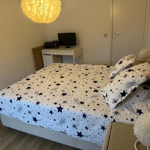 Luxurious apartment in Auderghem, hôtel à Bruxelles