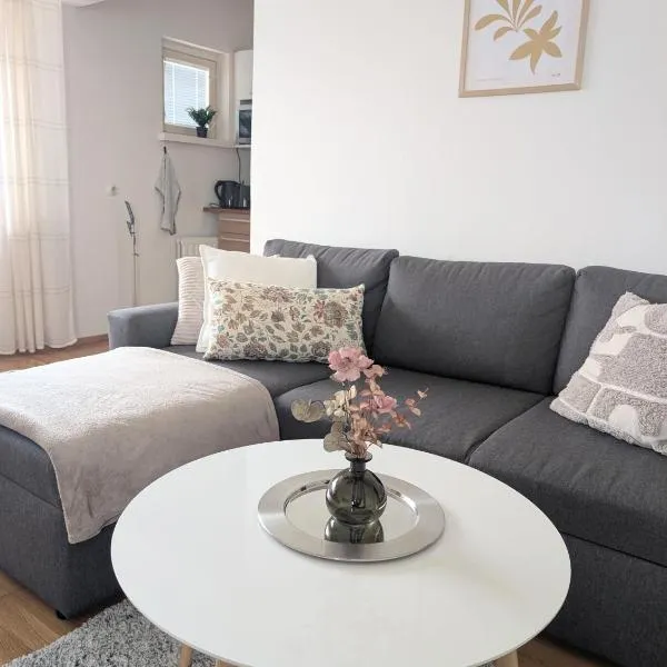 18 - Cozy apartment with view, top 7th floor, hotel in Kemi