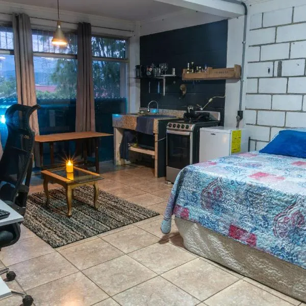 31M Studio Apartment Bosques de Dona Rosa, hotel in Heredia