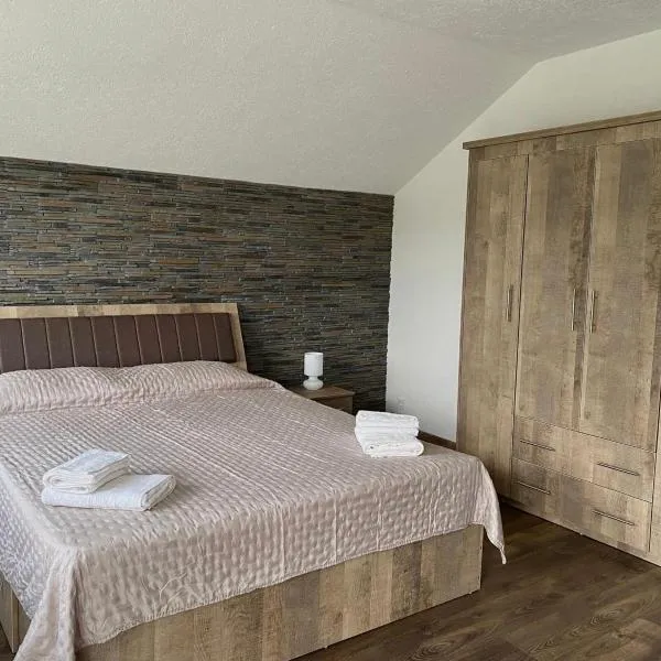 Casa Linda, hotel v destinaci Curtea de Argeş