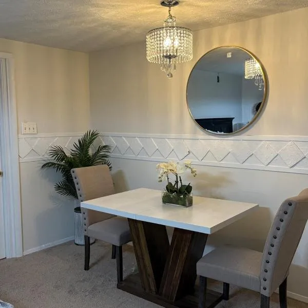 Private Basement Studio with Patio in Columbia, MD, ξενοδοχείο σε Κολούμπια