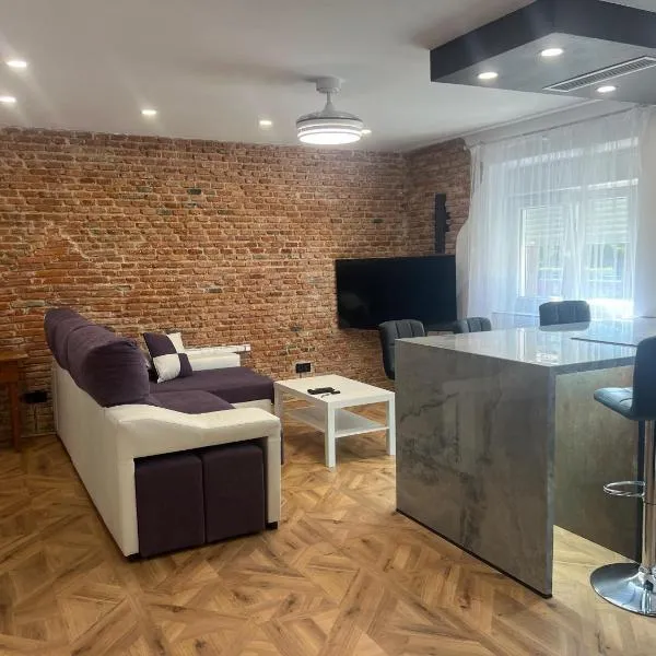 5 min a pie del centro parking free, hotel em Valladolid