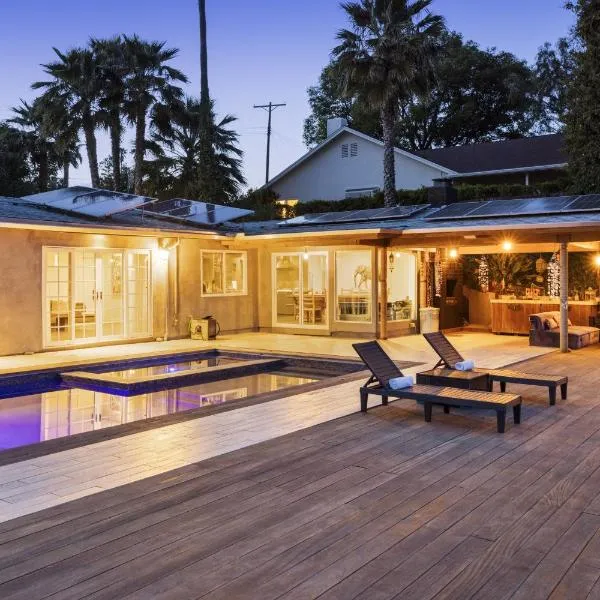 Middlebury Heights with Pool